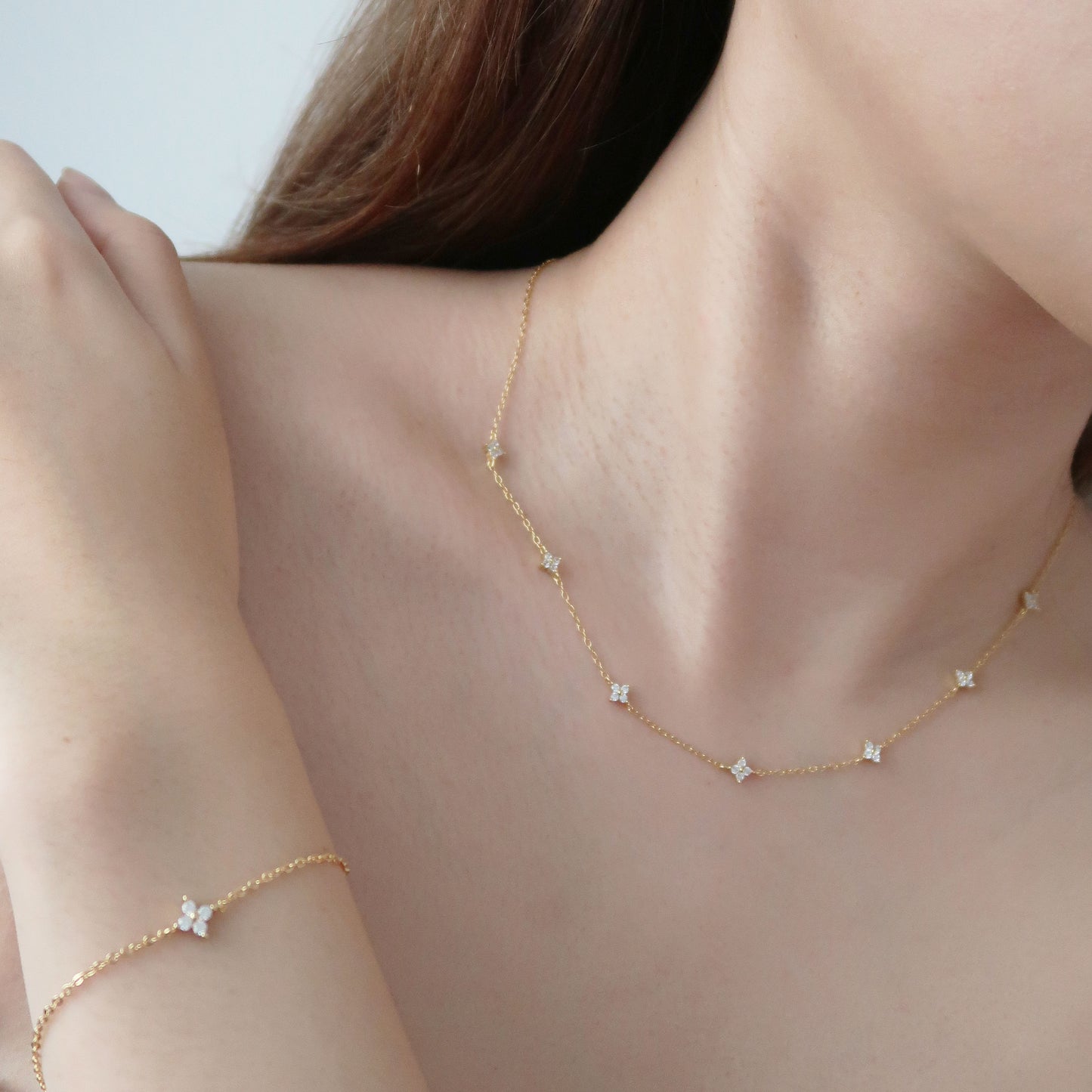 Gold Dalia Necklace & Stud Gift Set